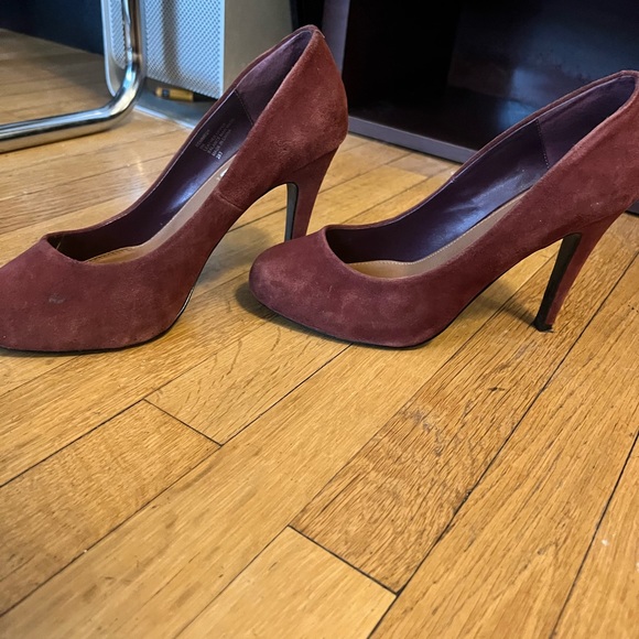 Steve Madden Shoes - Plum color, suede shoes